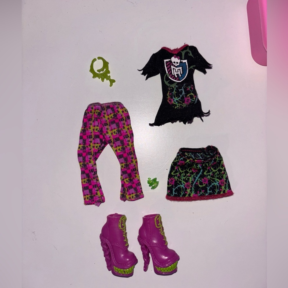 Venus Mcflytrap Clothe Lot